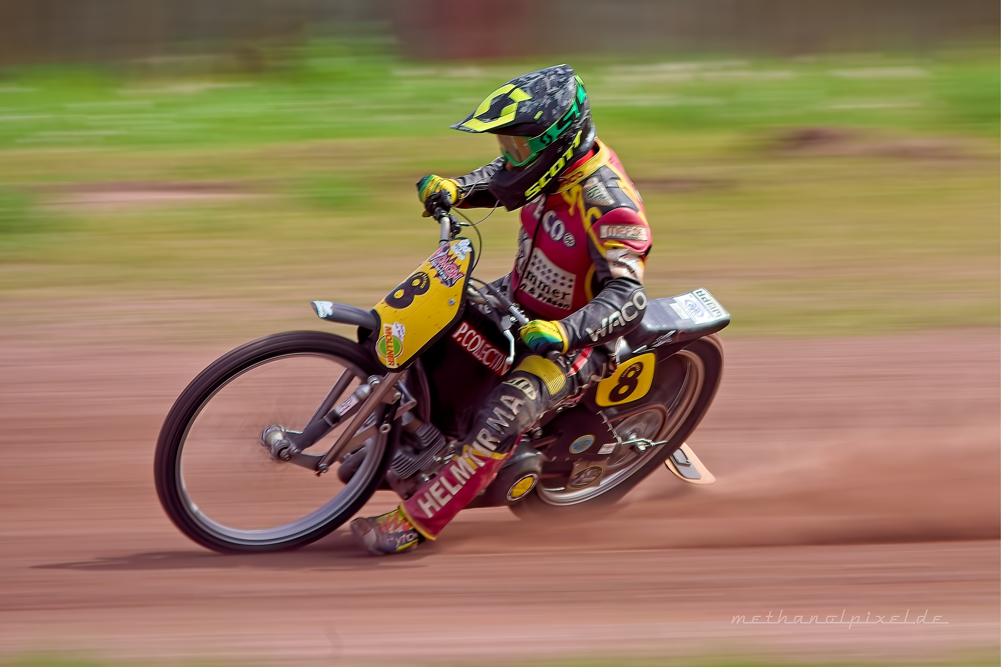 ILCE 7M4   A7405274 2048